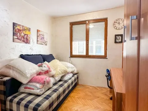 Rent, house, 220m², Stari Aerodrom, Podgorica - image 7