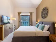 Sale, house, 198m², Dobrota, Kotor - image 15