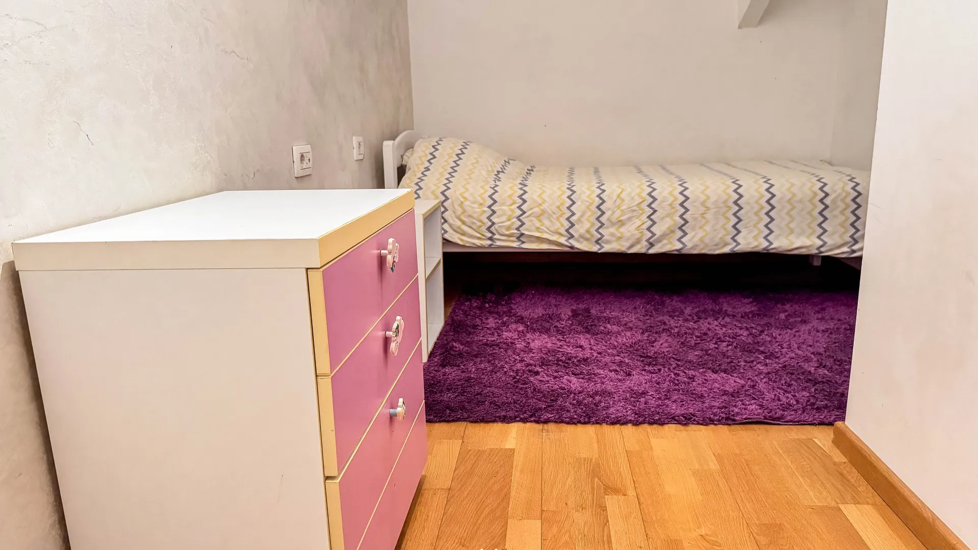 Izdavanje, dvosoban stan, 70m², Zabjelo, Podgorica