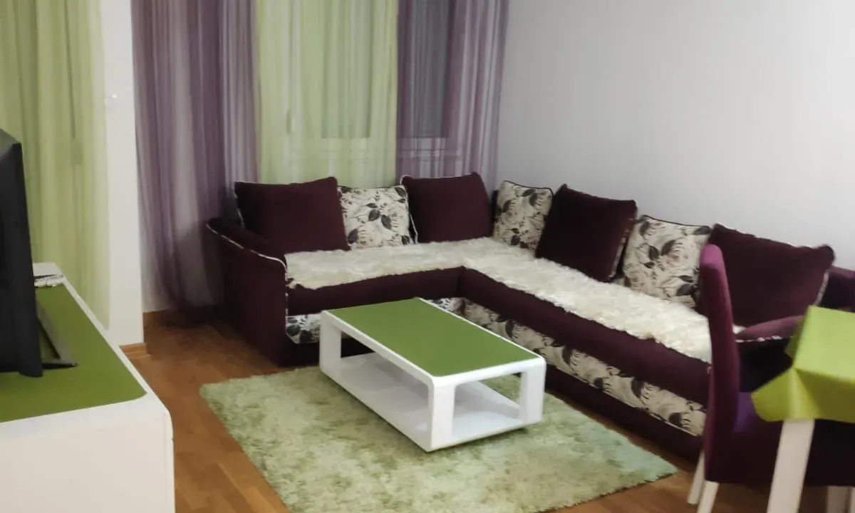Izdavanje, jednosoban stan, 45m², City Kvart, Podgorica