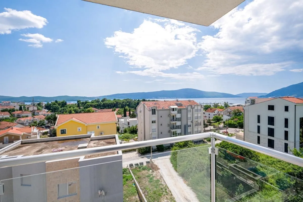 Prodaja, trosoban stan, 116m², Tivat, Crna Gora