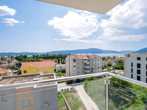 Prodaja, trosoban stan, 116m², Tivat, Crna Gora - image 2