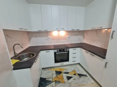 Sale, two bedroom apartment, 55m², Budva, Crna Gora - image 24