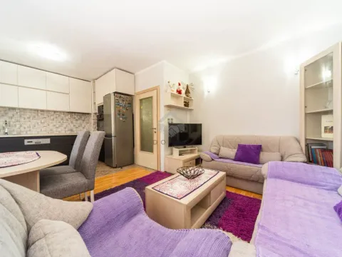 Rent, one bedroom apartment, 60m², Preko Morače, Podgorica - image 1