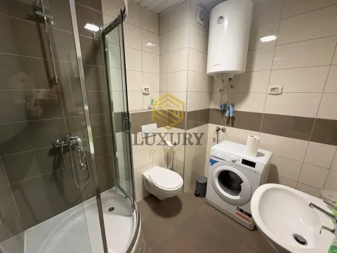 Izdavanje, poslovni prostor, 110m², City Kvart, Podgorica - image 3