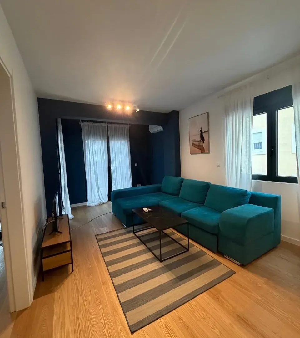 Izdavanje, jednosoban stan, 45m², Bijela, Herceg Novi
