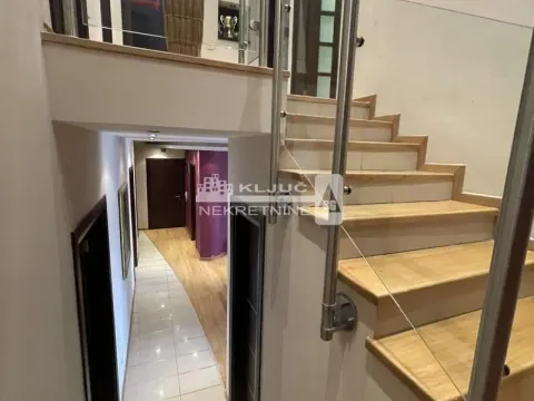 Sale, apartment, 340m², Kalenić Pijaca, Vračar Sve Podlokacije - image 11