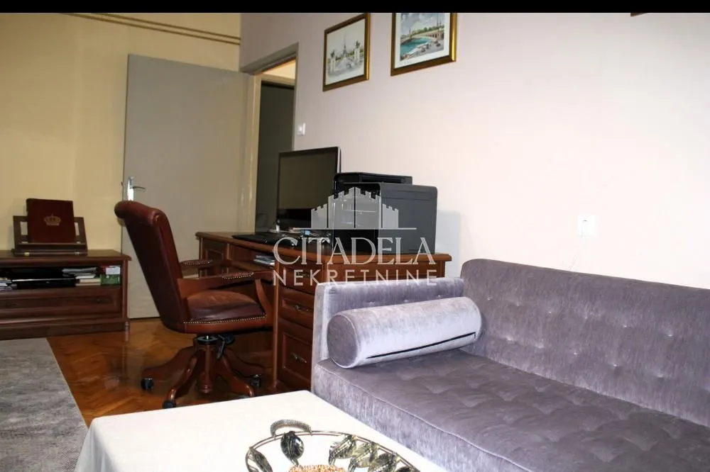 Sale, four bedroom apartment, 104m², Gradska Bolnica, Zvezdara Sve Podlokacije