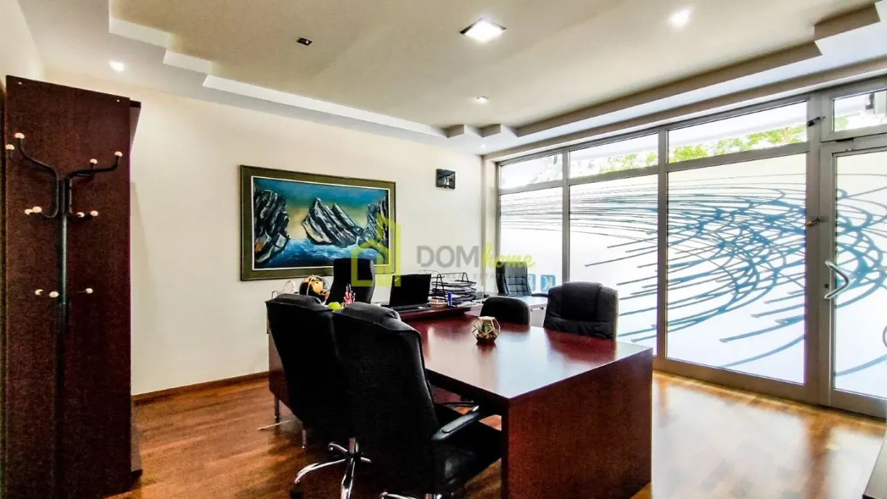 Izdavanje, poslovni prostor, 60m², Pobrežje, Podgorica