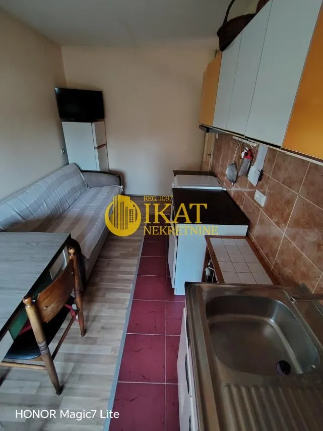 Prodaja, jednosoban stan, 38m², Padinska Skela, Palilula Sve Podlokacije