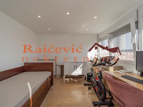 Sale, three bedroom apartment, 136m², Savski Venac, Beograd - image 5