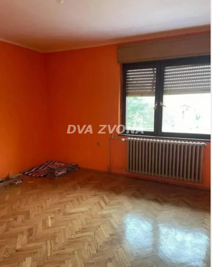 Prodaja, kuća, 420m², Farkaždin, Zrenjanin