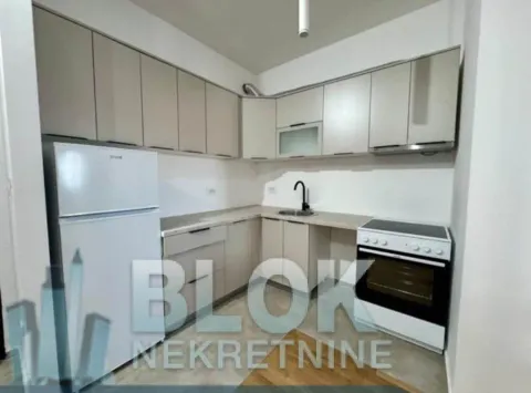 Izdavanje, jednosoban stan, 46m², Stari Aerodrom, Podgorica - image 2