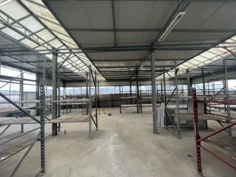 Izdavanje, poslovni prostor, 1400m², Mareza, Podgorica - image 2