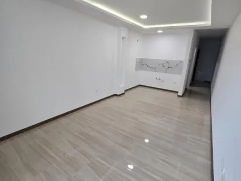 Izdavanje, garsonjera, 33m², Železnička Stanica, Novi Sad Sve Podlokacije - image 4