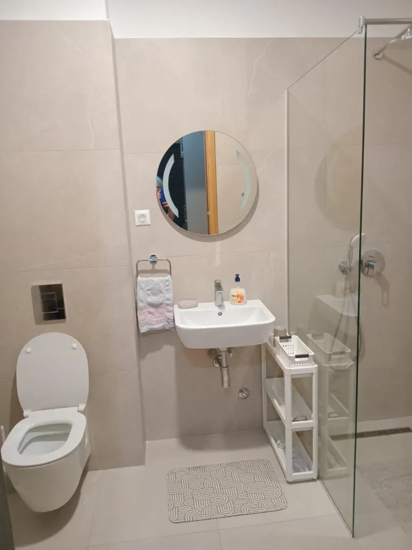 Rent, one bedroom apartment, 65m², Škaljari, Kotor