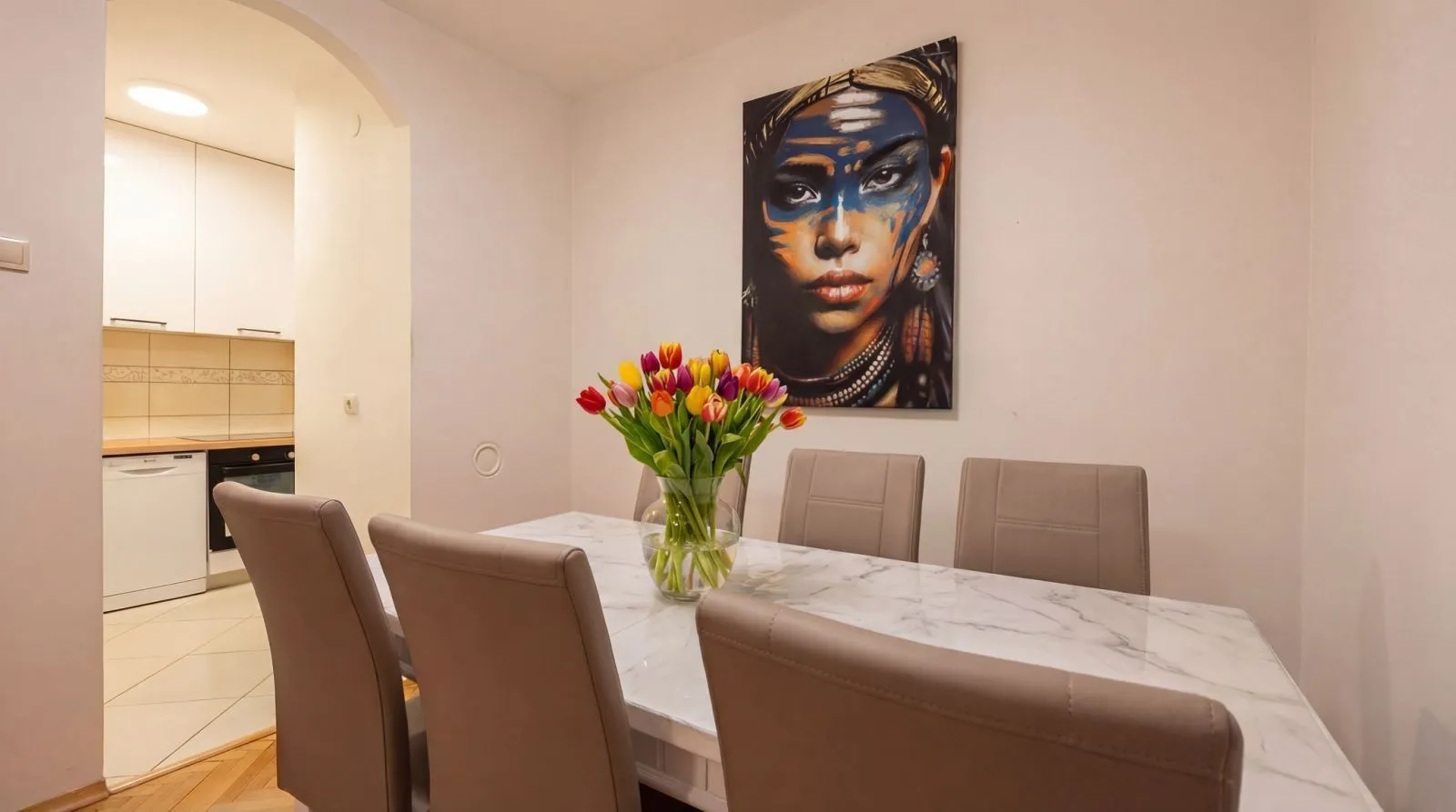 Prodaja, trosoban stan, 80m², Budva, Crna Gora