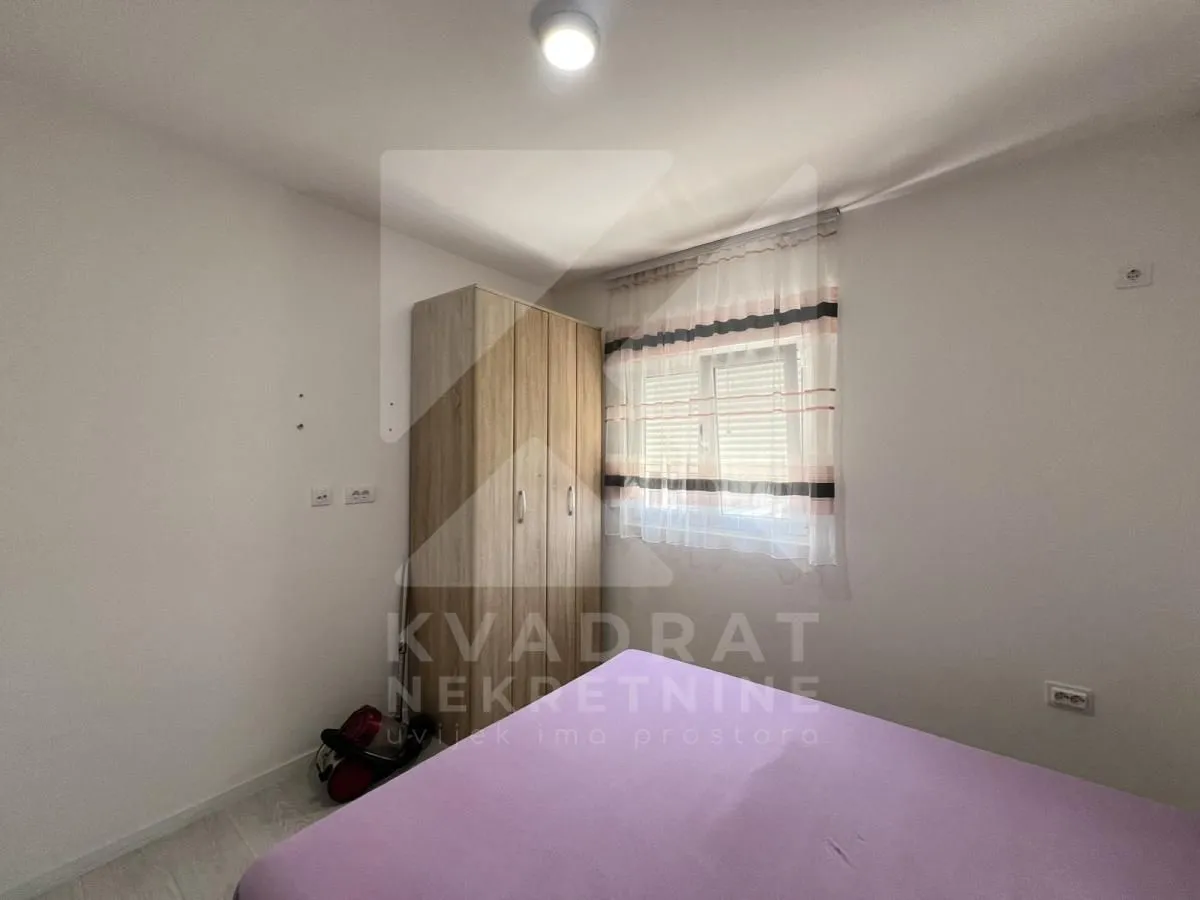 Izdavanje, kuća, 260m², Kokoti, Podgorica