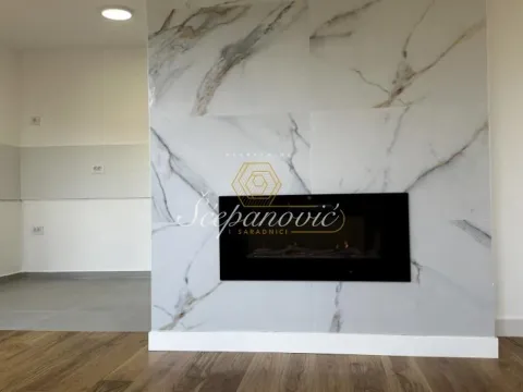 Prodaja, četvorosoban stan, 110m², Centar, Novi Sad - image 17