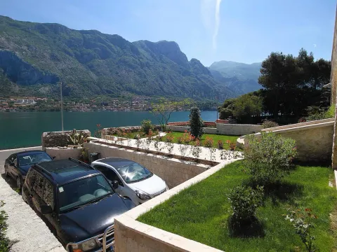 Sale, house, 497m², Prčanj, Kotor - image 19