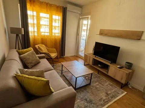 Prodaja, jednosoban stan, 46m², Central Point, Podgorica - image 2