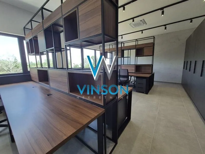 Rent, office space, 230m², Železnička Stanica, Novi Sad Sve Podlokacije