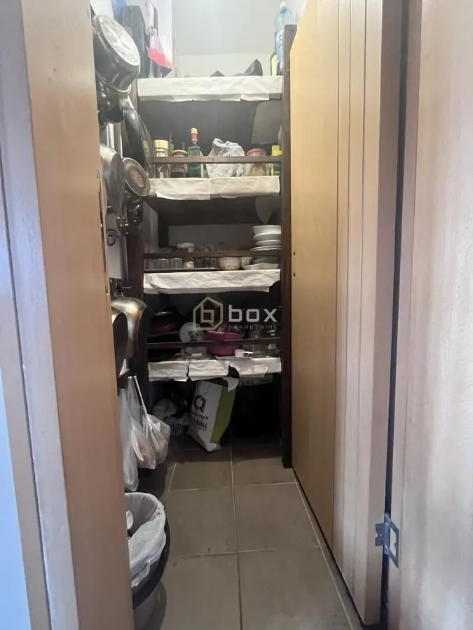 Prodaja, dvosoban stan, 59m², Pantelej, Niš