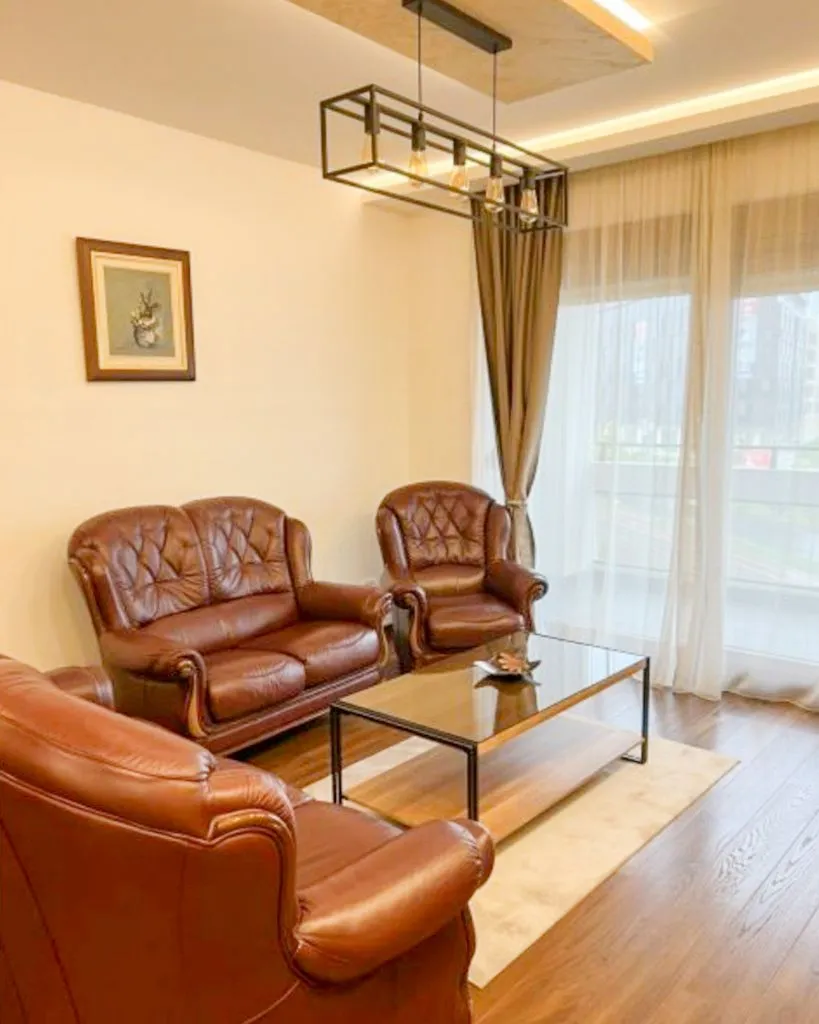 Izdavanje, dvosoban stan, 70m², Master Kvart, Podgorica