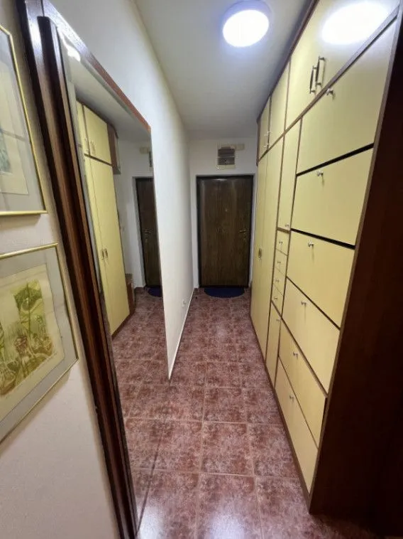 Rent, one bedroom apartment, 55m², Centar, Bar
