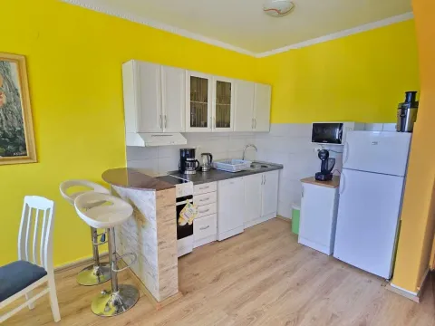Rent, one bedroom apartment, 50m², Centar, Tivat - image 8
