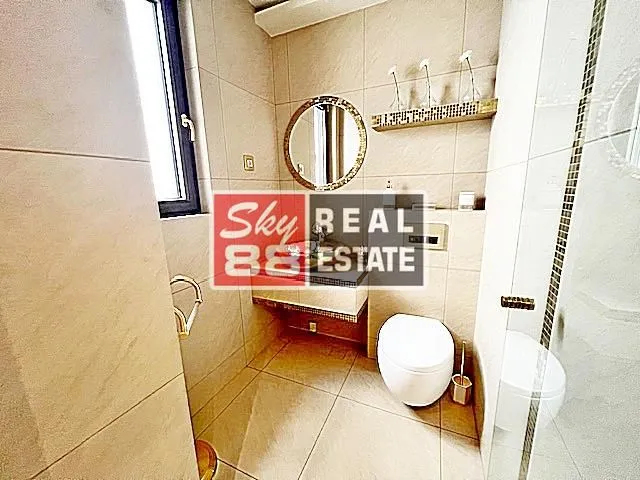 Prodaja, četvorosoban stan, 214m², Vračar Hram, Vračar Sve Podlokacije