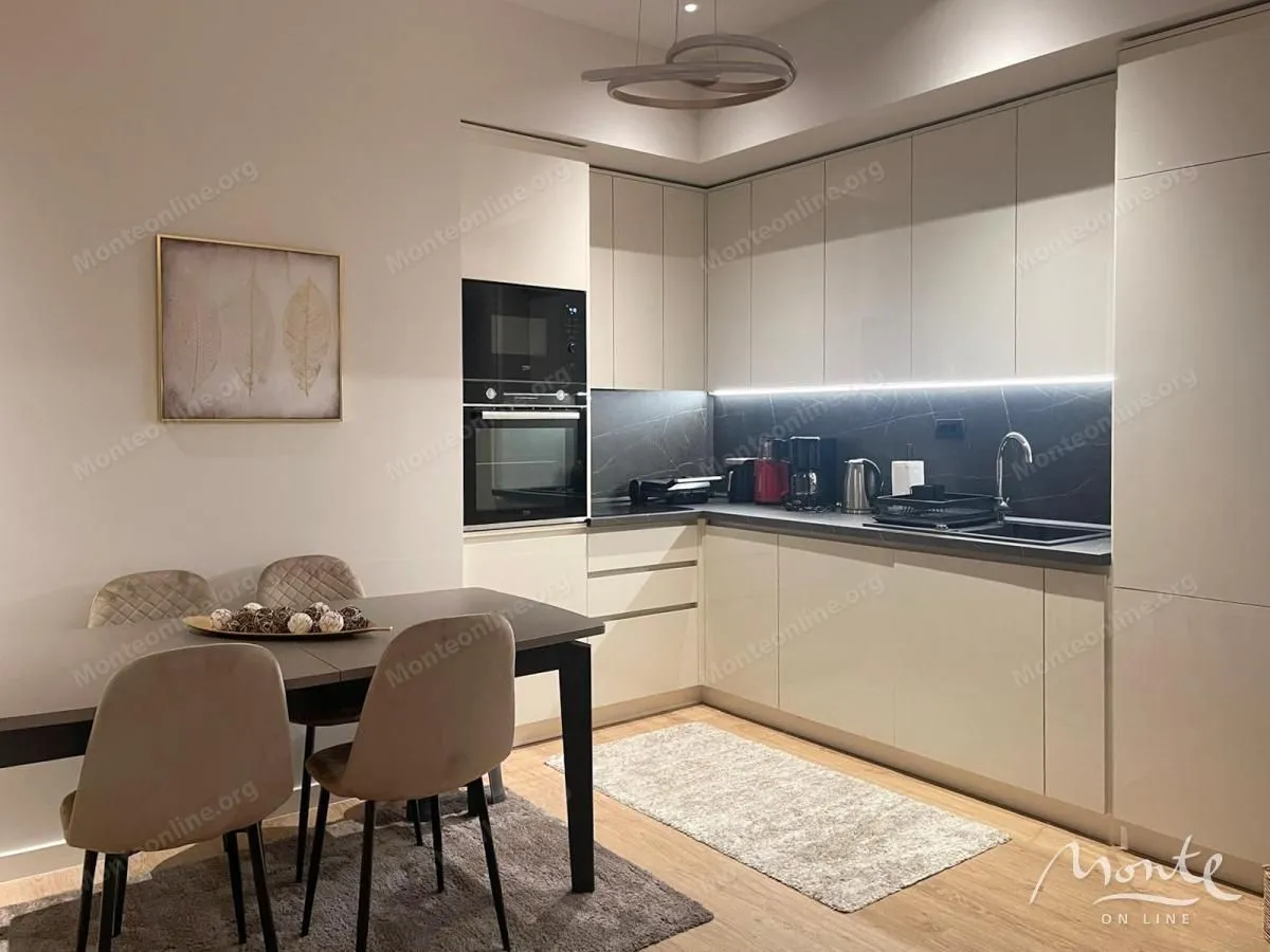 Prodaja, dvosoban stan, 90m², Porto Montenegro, Tivat