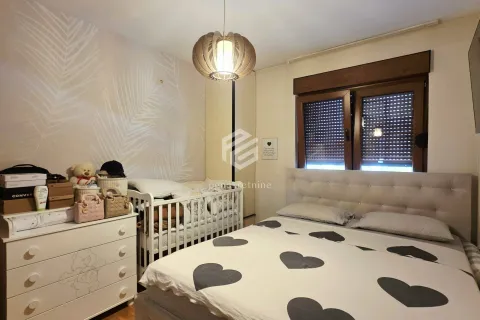 Prodaja, jednosoban stan, 41m², Stari Aerodrom, Podgorica - image 5
