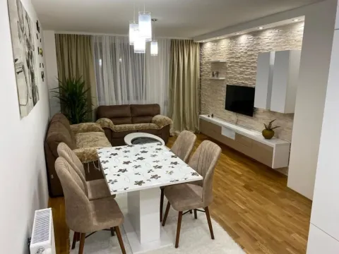 Izdavanje, dvosoban stan, 65m², Centar, Niš - image 3