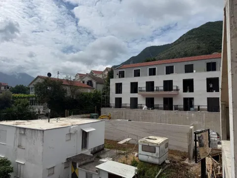 Sale, one bedroom apartment, 55m², Prčanj, Kotor - image 2