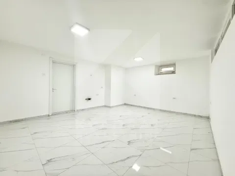 Rent, office space, 40m², Centar, Podgorica - image 6