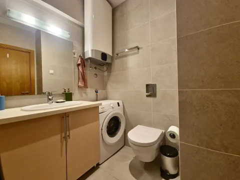 Izdavanje, dvosoban stan, 67m², Budva, Crna Gora - image 15