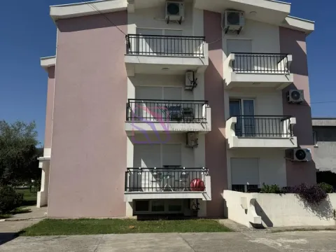 Izdavanje, dvosoban stan, 75m², Gornja Gorica, Podgorica - image 2
