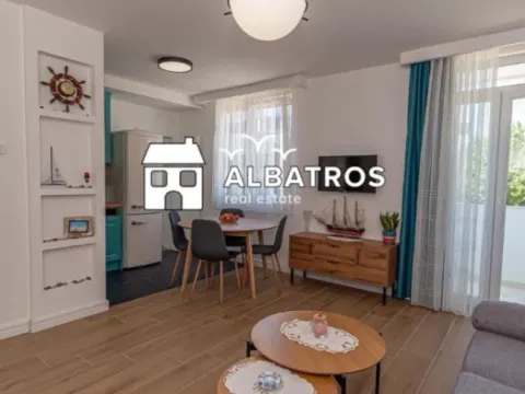 Rent, two bedroom apartment, 55m², Centar, Bar - image 8