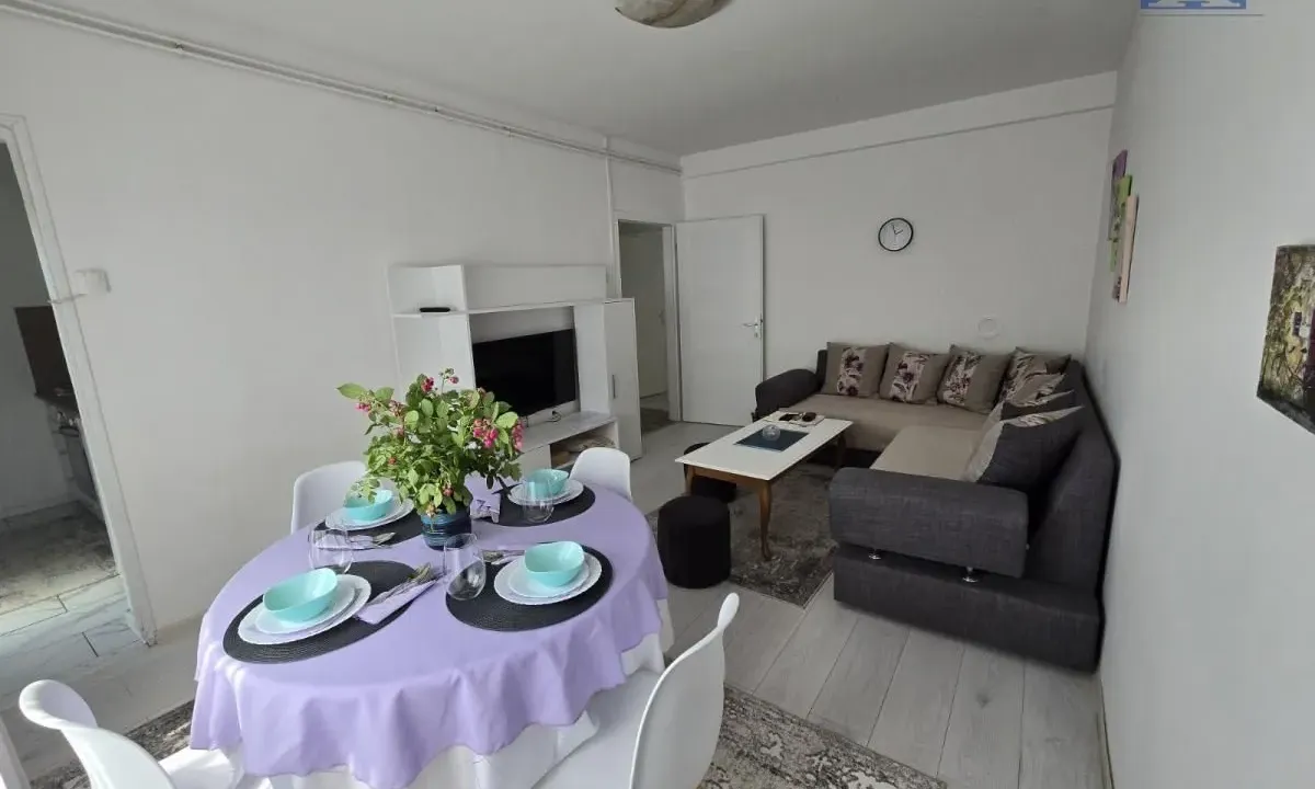 Izdavanje, dvosoban stan, 60m², Petrovaradin, Novi Sad