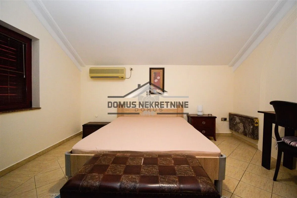 Rent, house, 200m², Donja Gorica, Podgorica