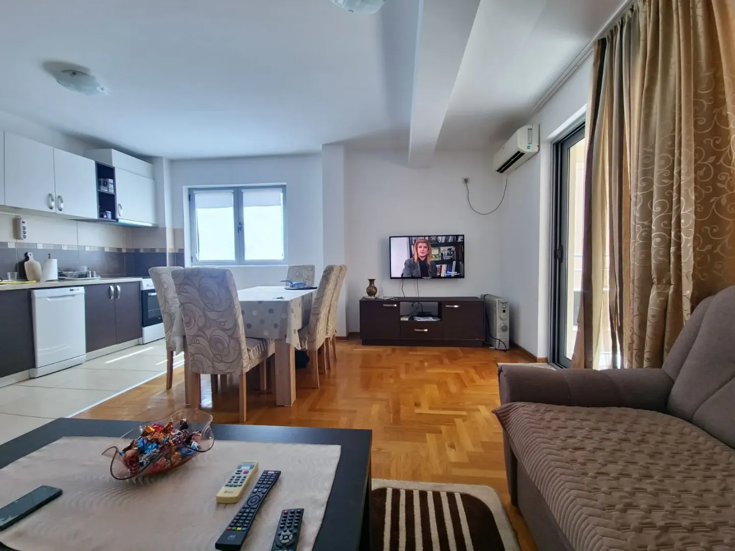 Rent, two bedroom apartment, 80m², Kamenovo, Budva