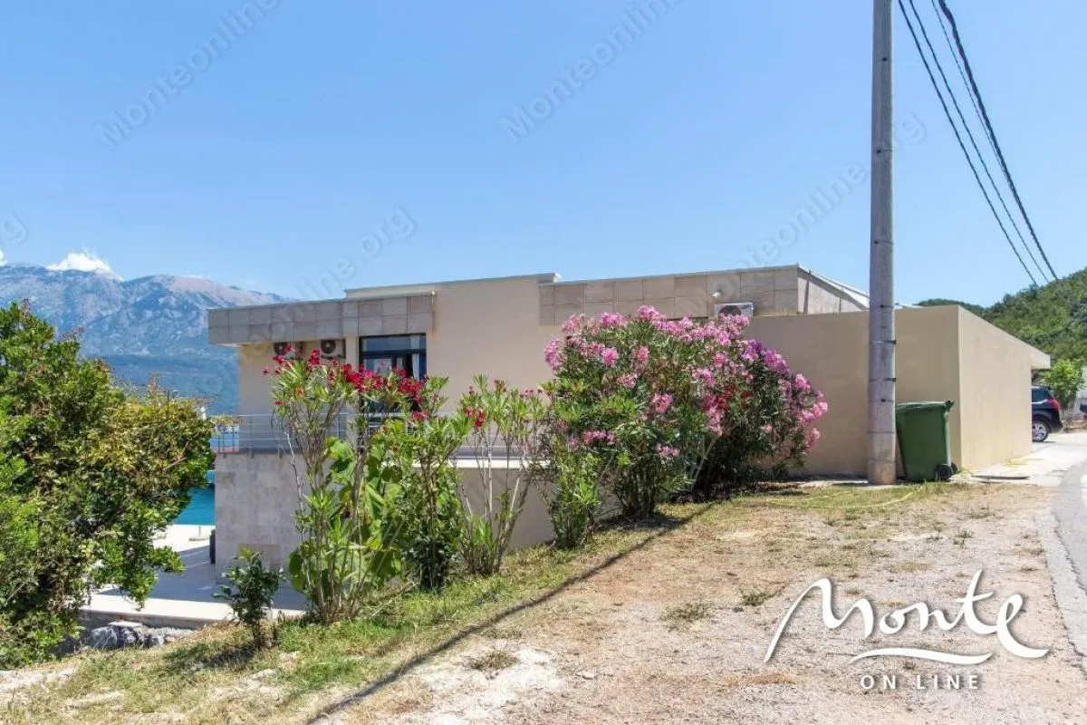 Prodaja, kuća, 172m², Krašići, Tivat