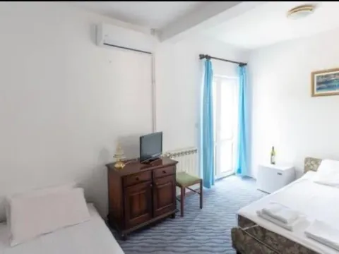 Prodaja, ugostiteljski objekat, 1500m², Centar, Budva - image 7