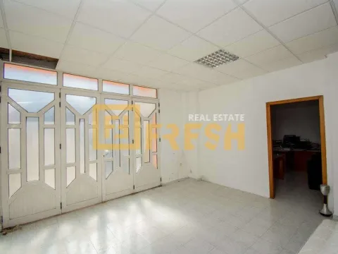 Izdavanje, kuća, 300m², Zabjelo, Podgorica - image 11