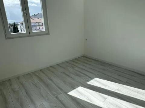 Prodaja, dvosoban stan, 53m², Vezirov Most, Podgorica - image 9