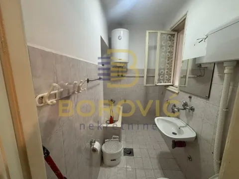 Rent, three bedroom apartment, 70m², Palilula Sve Podlokacije, Beograd - image 11