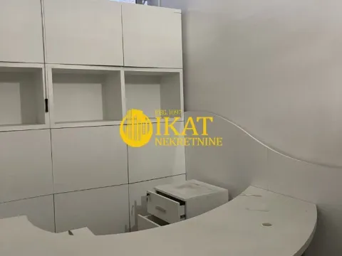 Izdavanje, poslovni prostor, 526m², Stari Grad, Beograd - image 4