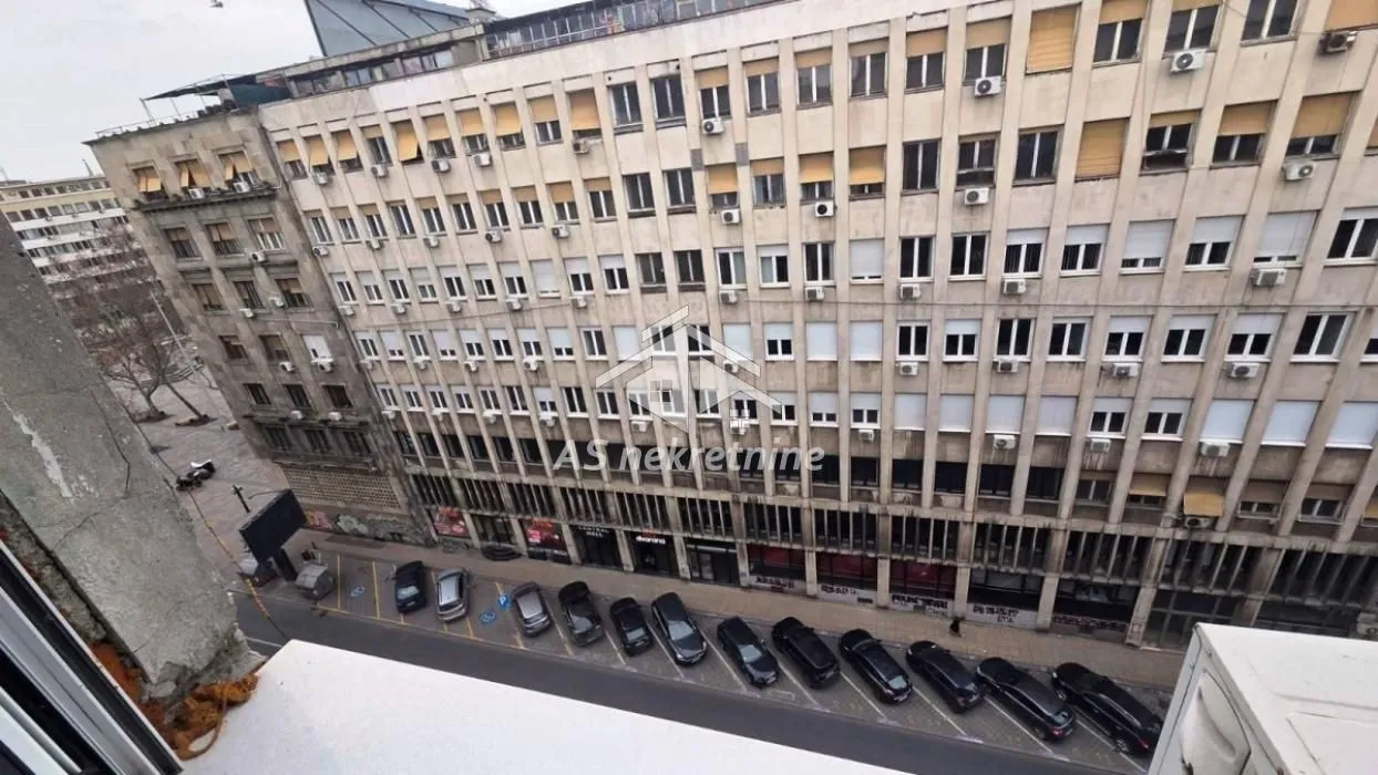 Rent, three bedroom apartment, 65m², Stari Grad, Beograd