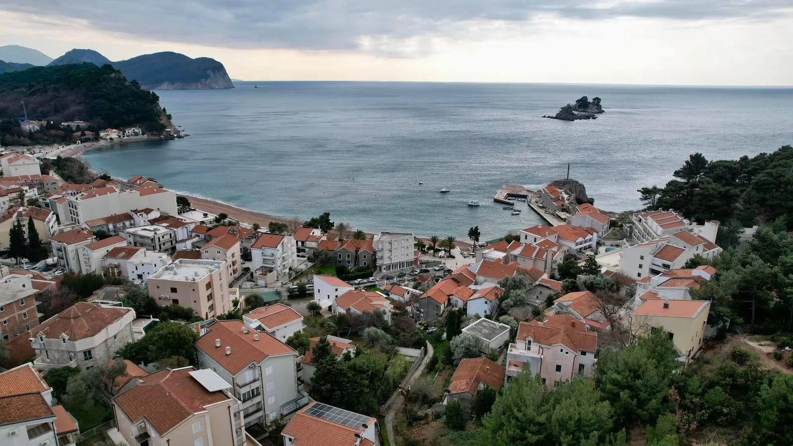 Prodaja, plac, 237m², Petrovac, Budva